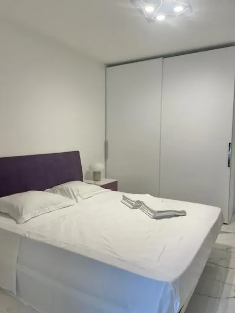 Appartement Saint Jhon à Menton
